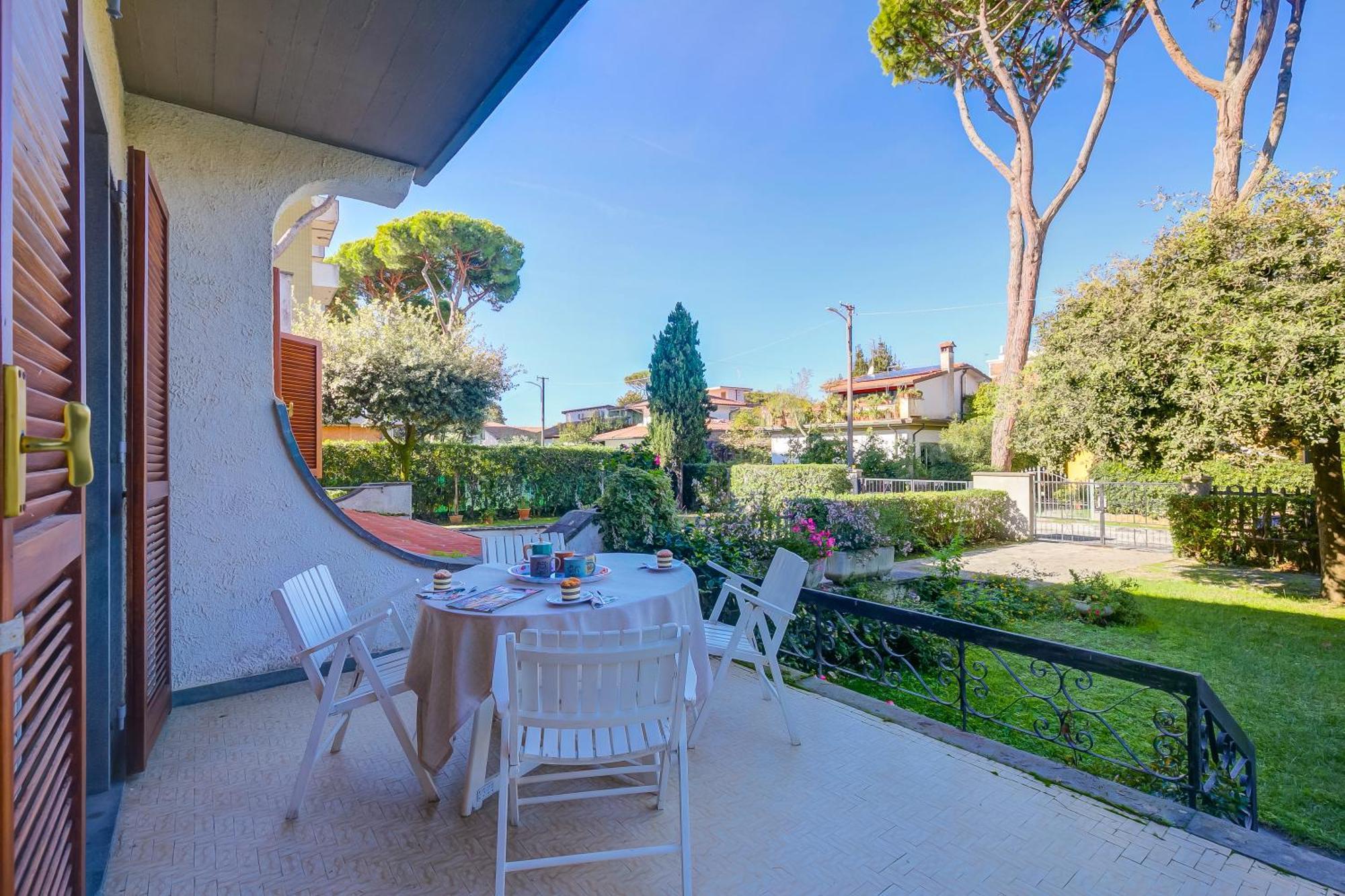 Casa Maddalena Al Mare 600M From Sea - Happy Rentals Marina di Pietrasanta Εξωτερικό φωτογραφία
